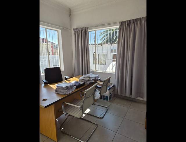 11 BEDROOM HOUSE FOR SALE IN WEBBER